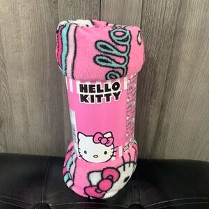 New Hello Kitty Sweet As Sugar 40" x 50" Silk Touch Pink Throw Plush Blanket